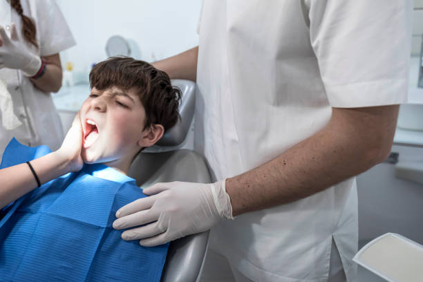 Best Broken or Cracked Tooth Emergency Dentist in Holbrook, NY
